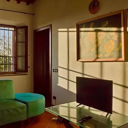 Villa Podere Viepri - In Esclusiva